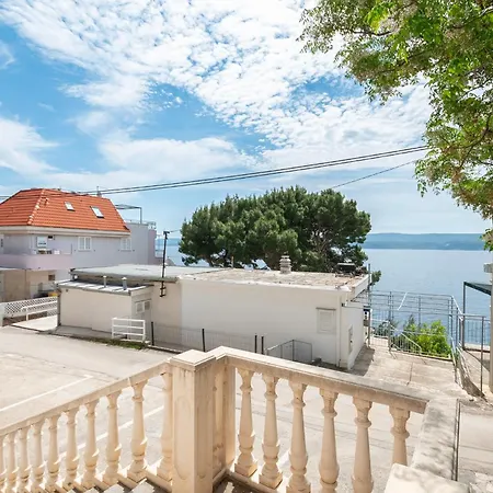 Apartment Holiday Home Dalmatino