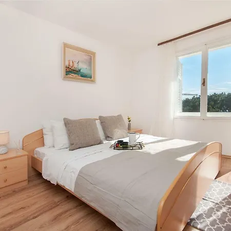 Apartment Holiday Home Dalmatino Omis